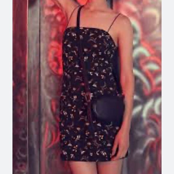 Urban Outfitters Women's Colette Stretch Linen Mini Dress in Black Size US 4 - Picture 2 of 9